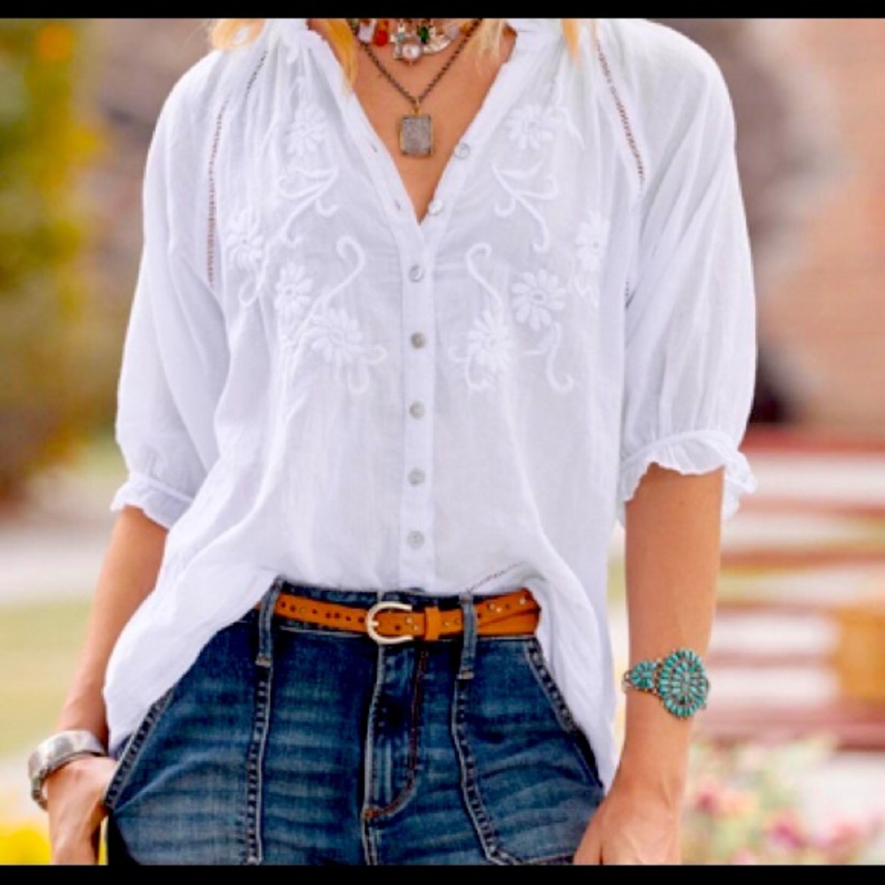NWT JP and Mattie Easy Essence Blouse